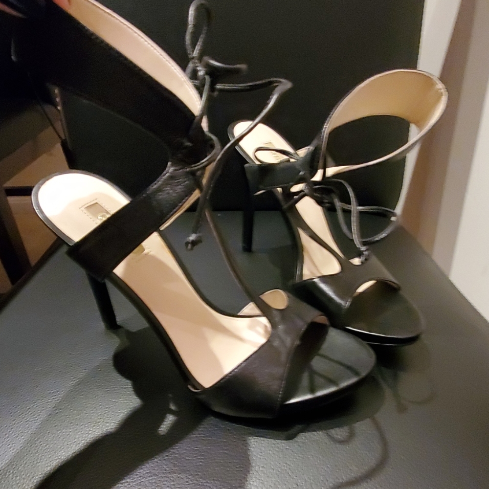 Guess - Dress Ankle (tied) Shoe - Size 7